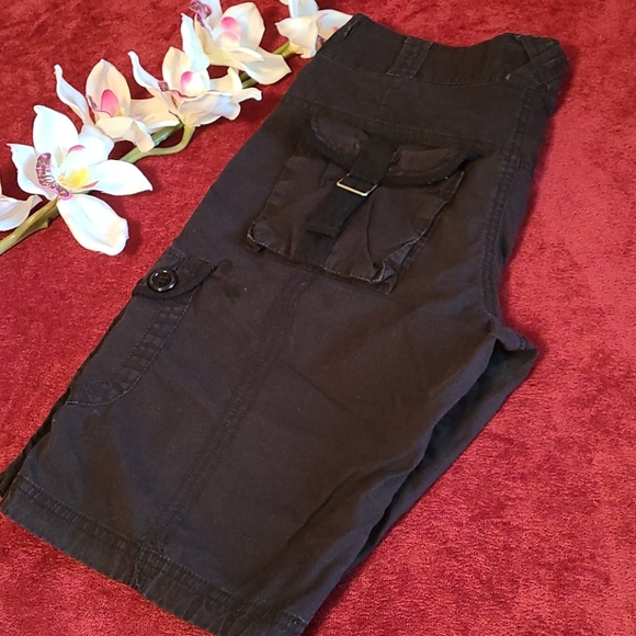 Fashion Exit Cargo Shorts - Picture 9 of 14